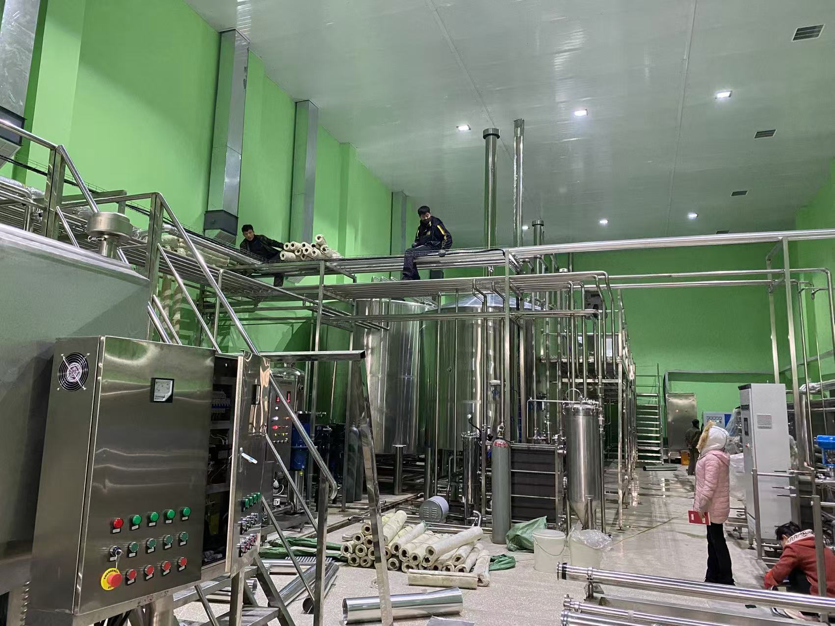 蓬江精酿啤酒设备厂—精酿啤酒设备制造：传承工艺与创新科技的交融